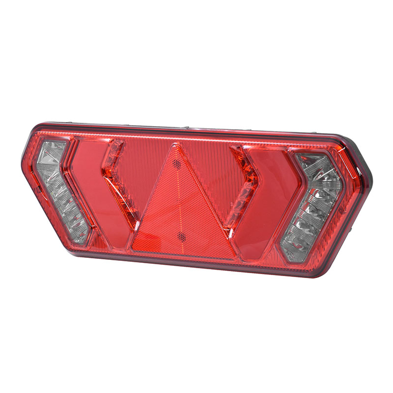 Lanterna traseira com 48 LEDs e pisca sequencial para conector de 5 vias do lado direito de modelo Guerra universal — referência DIP LANT310-D